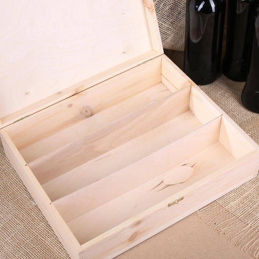 Geschenkverpackung aus Holz mit persönlichem Aufdruck zur goldenen Hochzeit