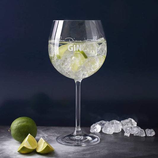 Hochwertig graviertes Ginglas mit einem Namen personalisiert