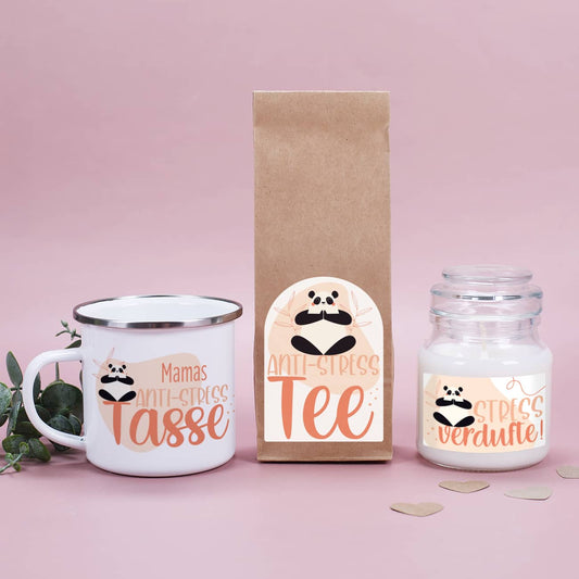 Tasse mit Name, Tee und Duftkerze