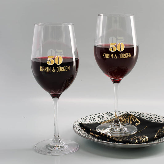 Weingläser zur goldenen Hochzeit