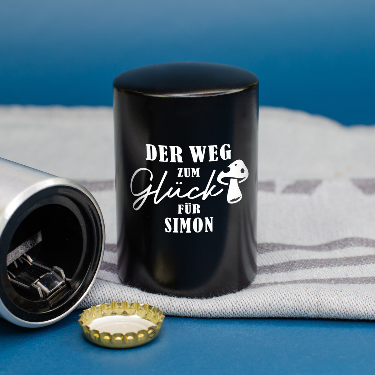 Schwarzer Push-Up Flaschenöffner mit personalisiertem Text, Geschenkidee für Vater, Vatertag oder Geburtstag