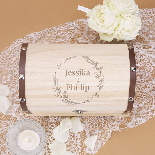 Schatztruhe als Geldgeschenk zur Hochzeit mit Gravur
