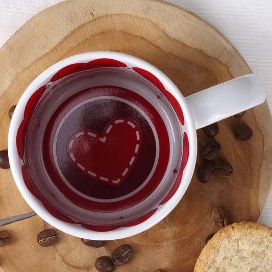 Von Innen mit Herzen verziert