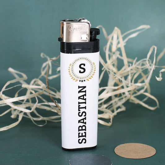 Standard-Feuerzeug mit Namensaufkleber