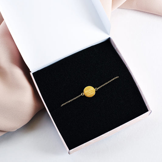 Graviertes Leonardo Armband mit Ihren Wunschtexten in Gold mit Schmuckverpackung