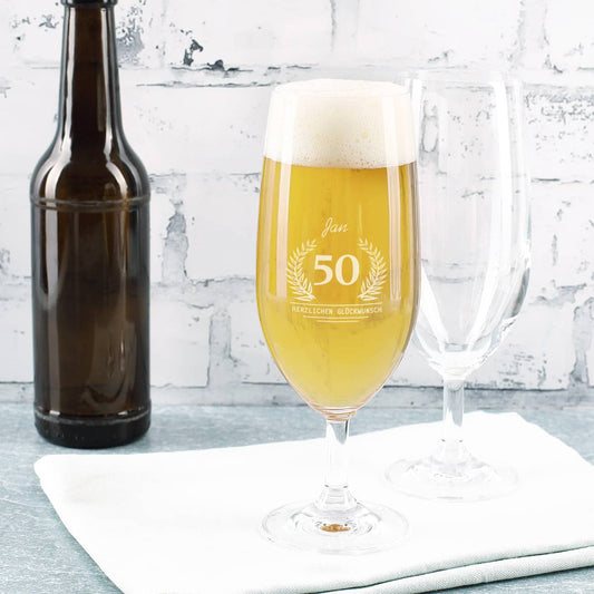 Gravierte Pilstulpe mit Name und Alter