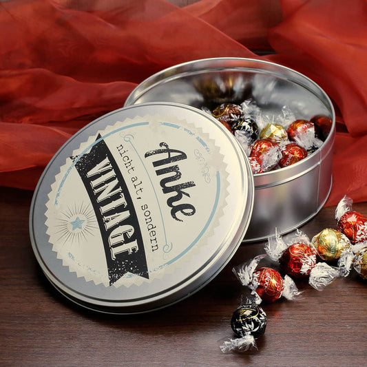 Nicht alt, sondern vintage! - runde Geschenkdose mit Name