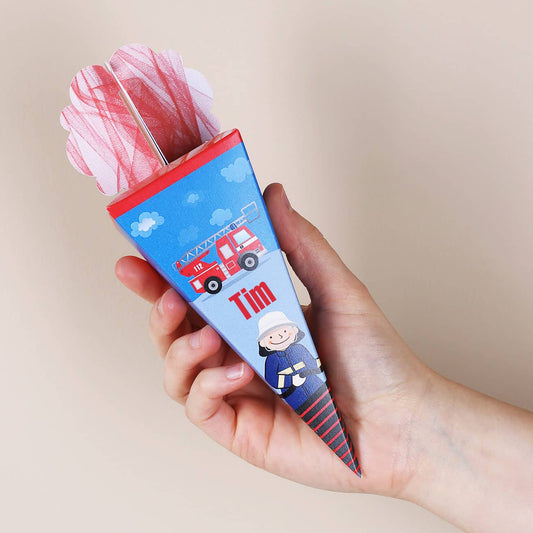 Mini Zuckertüte mit Bonbons gefüllt und mit Name personalisiert