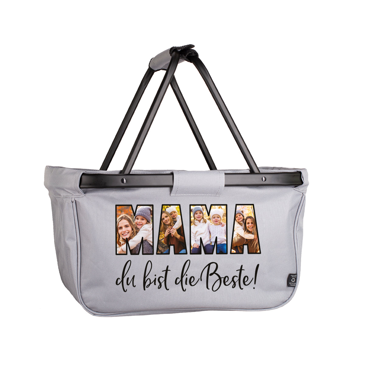 Personalisierter Einkaufskorb mit vier eigenen Fotos und dem Schriftzug „Mama, du bist die Beste!“ freigestellt auf weißem Hintergrund.