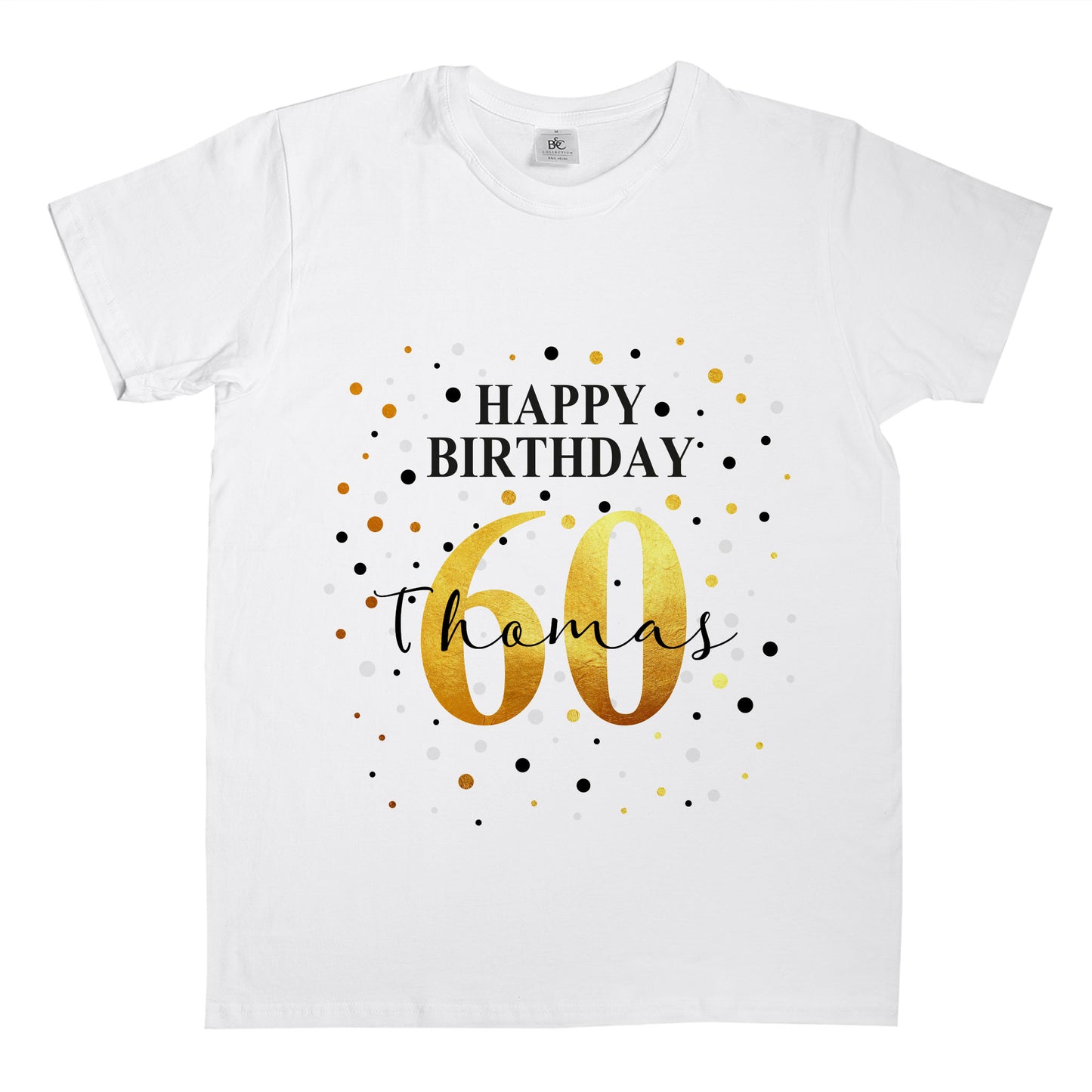 T-Shirt mit Geburtstags-Motiv & Schriftzug "Happy Birthday" personalisiert mit Alter & Name freigestellt auf weißem Hintergrund