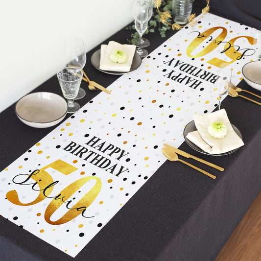 Geburtstagsparty Tischläufer mit Name und Alter in Weiß | Zwei Längen | Konfetti Motiv