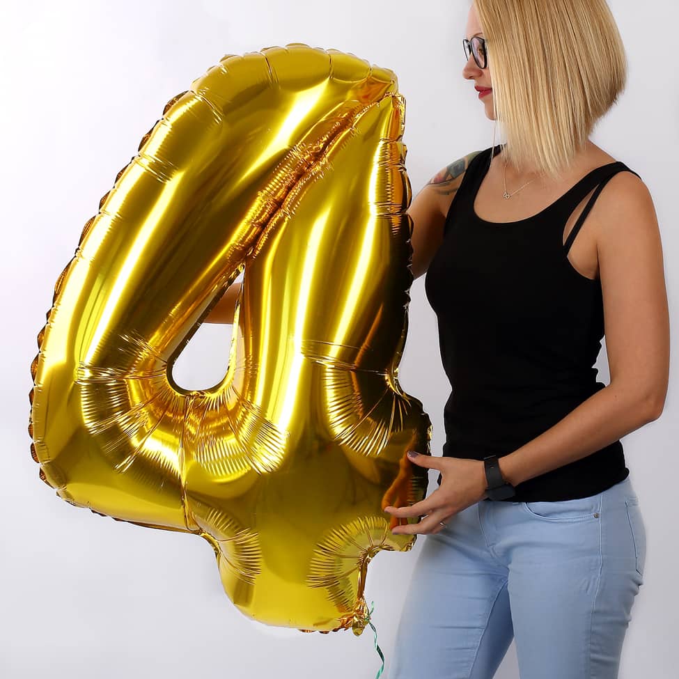 Riesiger Folienballon in gold