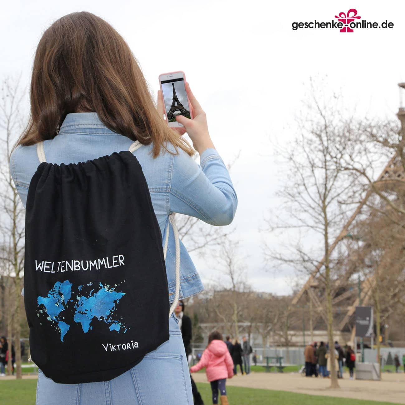 Baumwoll-Sportbeutel für Weltenbummler mit Namen in Schwarz