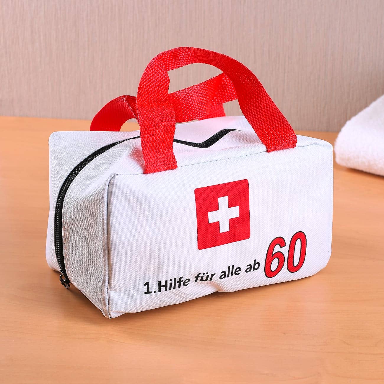 Erste Hilfe Koffer zum 60.