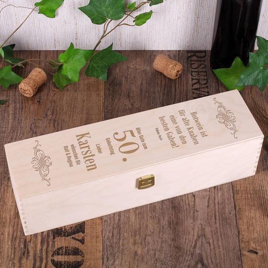 Holzverpackung für Rotwein zum Geburtstag mit persönlicher Gravur