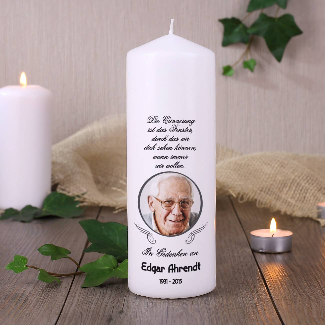 Trauerkerze mit Foto, Name und Datum - In Gedenken an