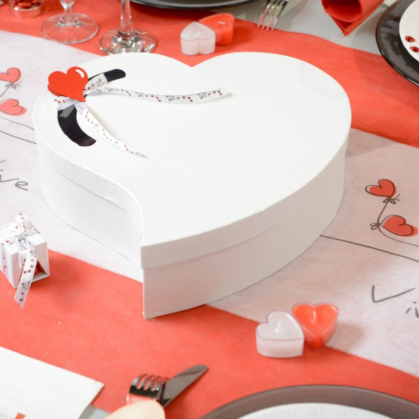 Briefbox in Herzform für Hochzeitskarten