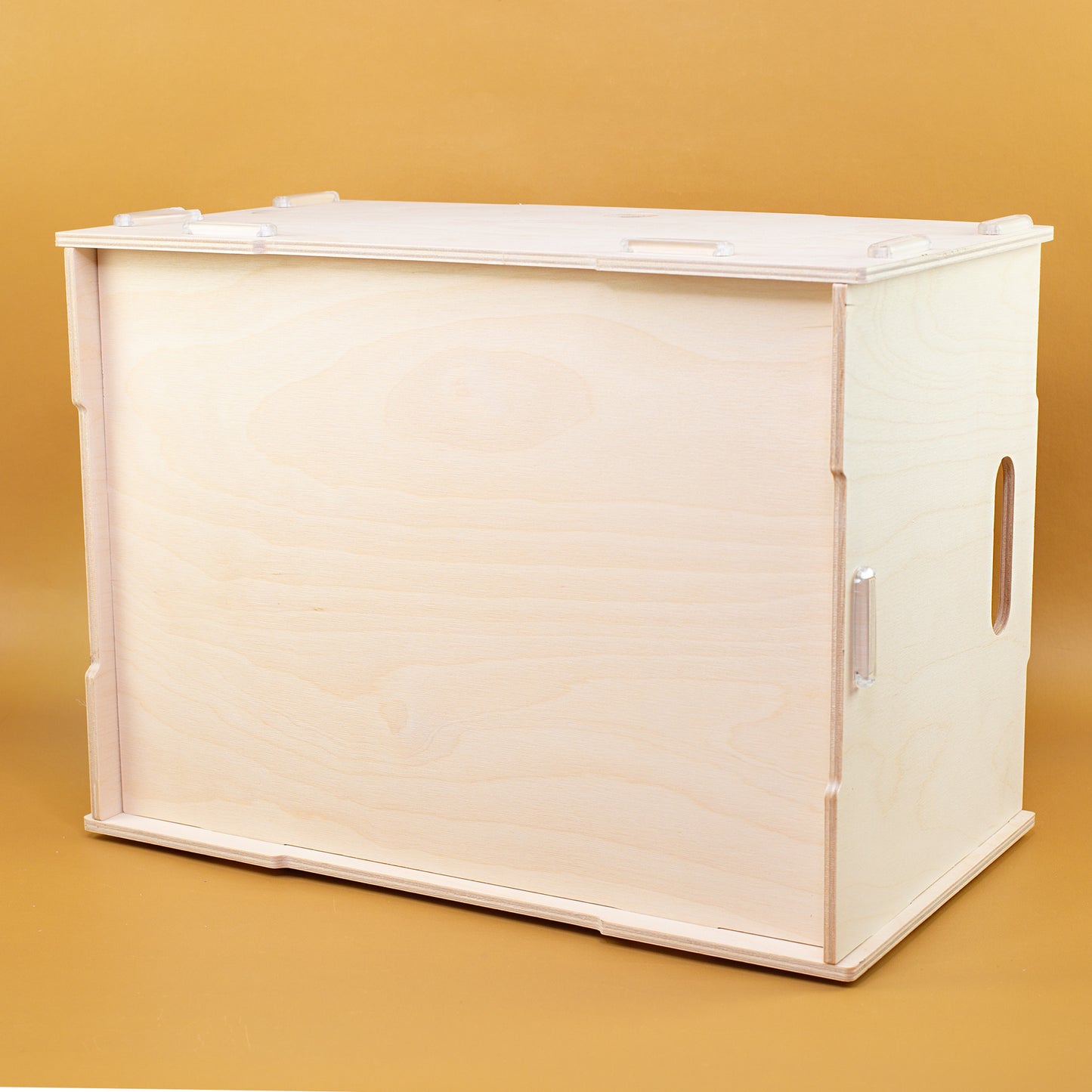 Bodenansicht der clipfritz® Aufbewahrungsbox mit Steckverbindungen