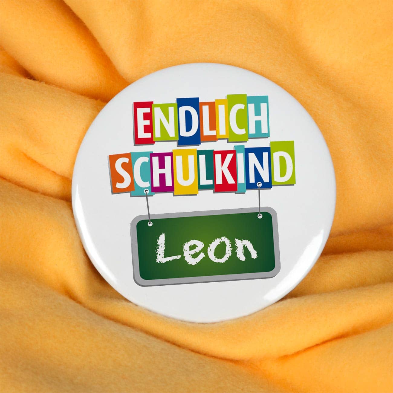 56 mm - Button mit dem Namen Ihres Kindes bedruckt