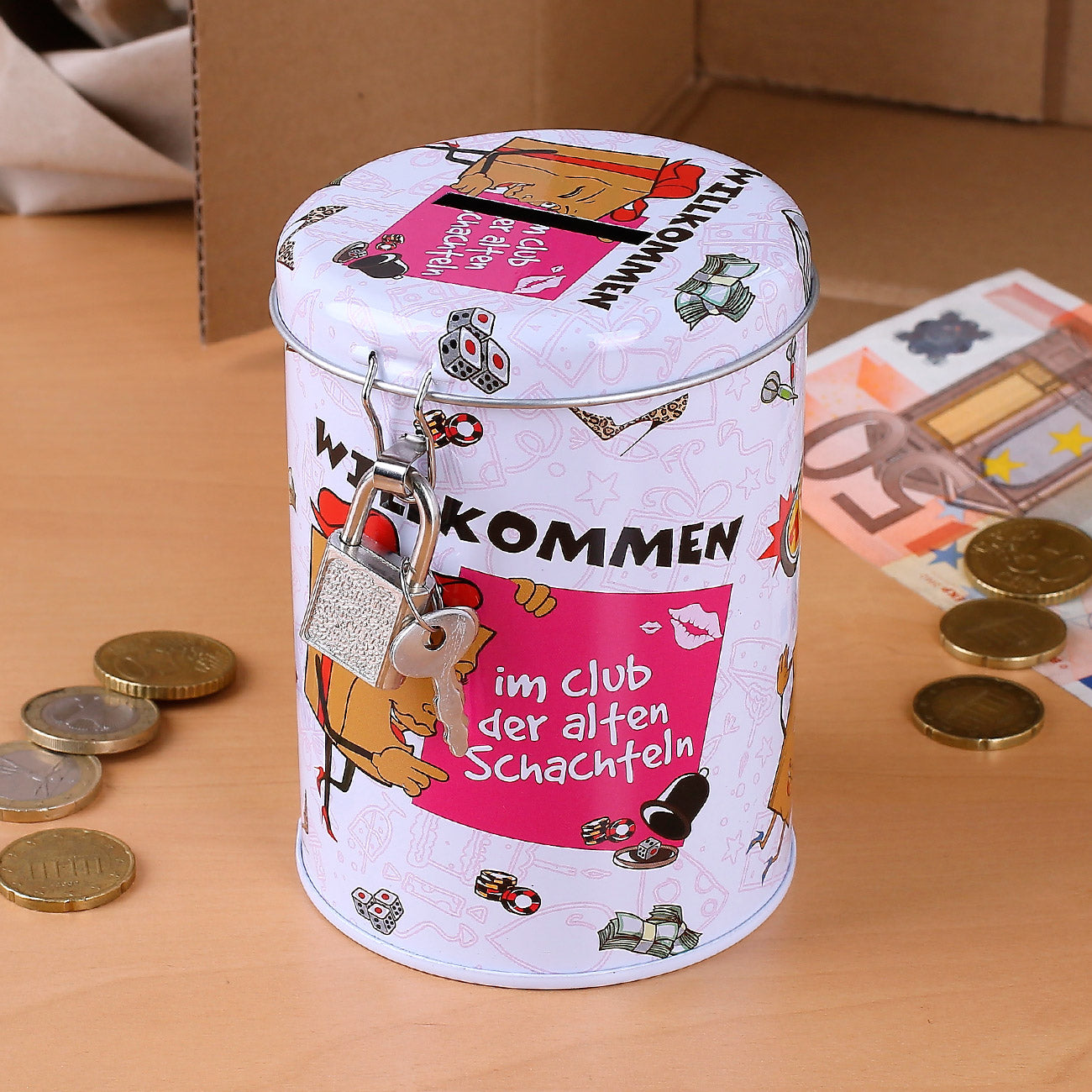 Spardose mit Schloss - alte Schachteln