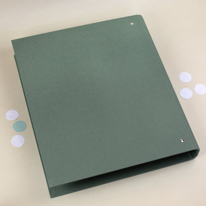 Grüne Zeugnismappe von der Rückseite