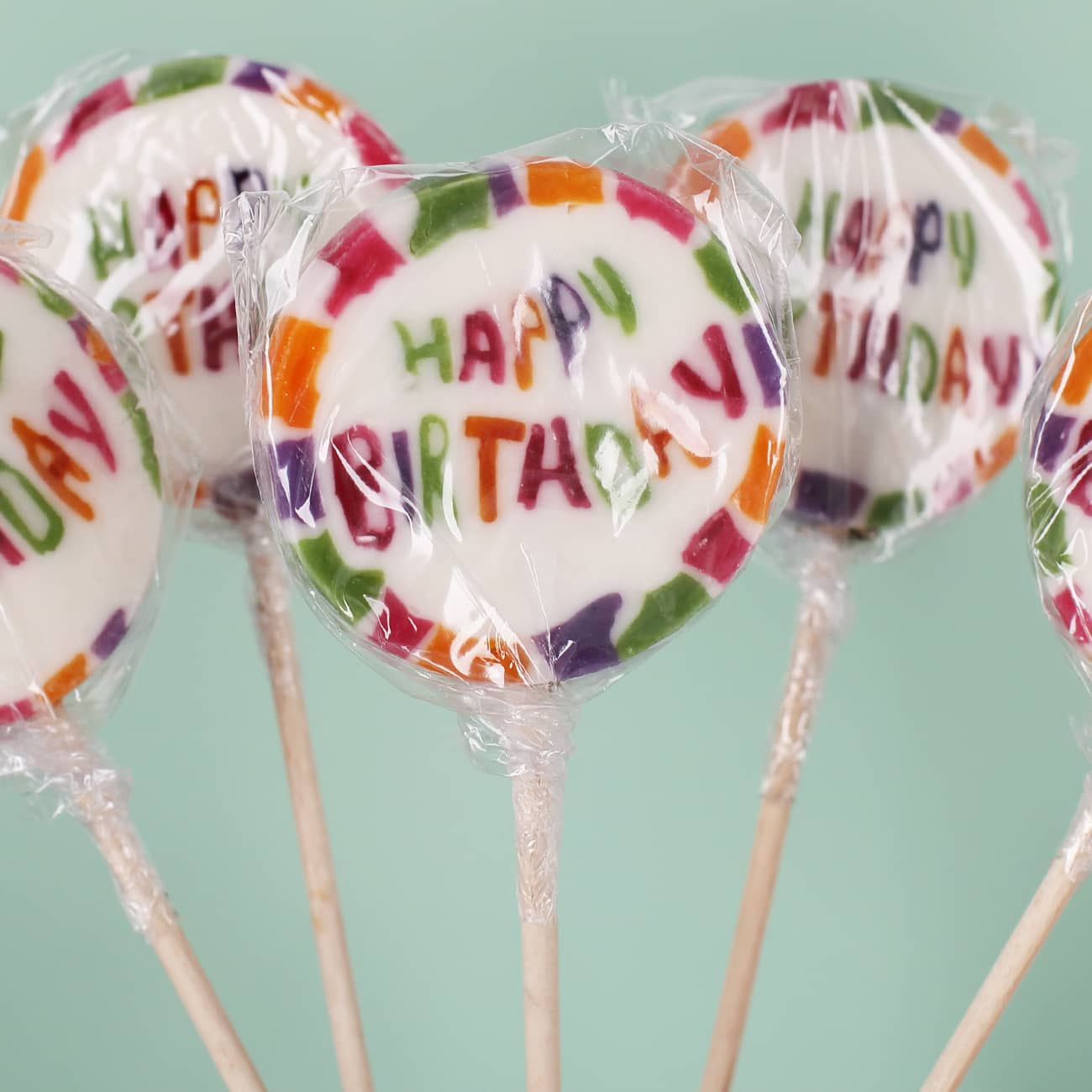 Mit Happy Birthday Aufschrift
