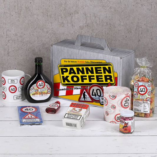 Pannenkoffer mit vielen lustigen Produkten