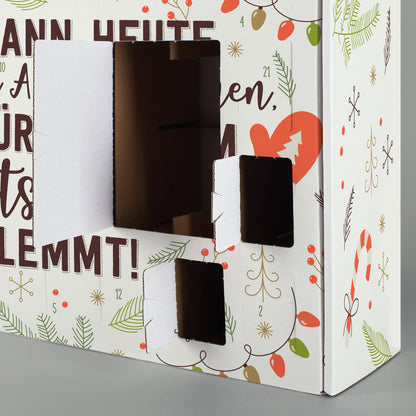 Adventskalender zum Befüllen – geöffnete Türchen mit Blick ins Fach