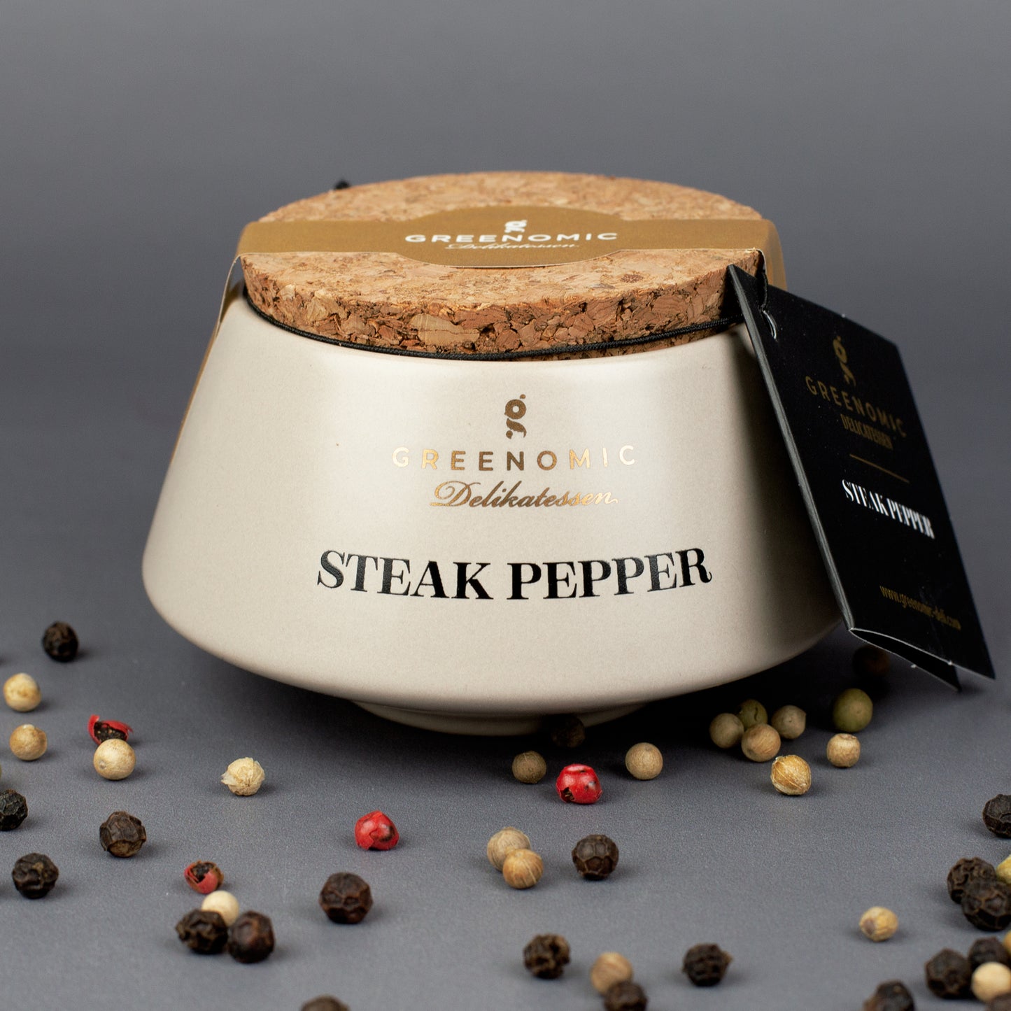 Premium Steak Pepper Gewürzmischung im Design-Keramiktopf mit Korkdeckel und Etikett