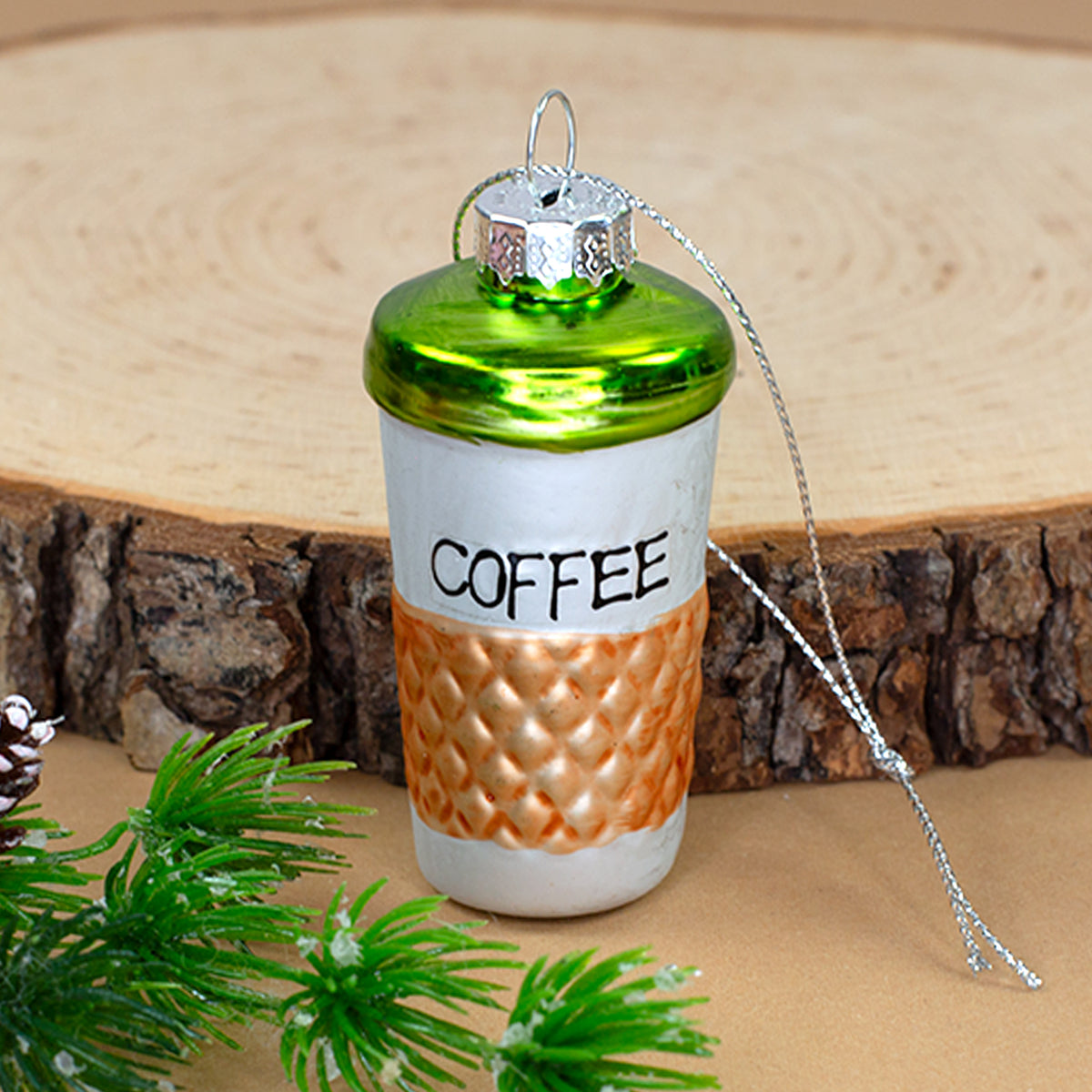Glas Baumschmuck Coffee Becher in Weiß Gold und Grün mit Schriftzug COFFEE