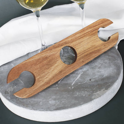 Aus geöltem Akazienholz