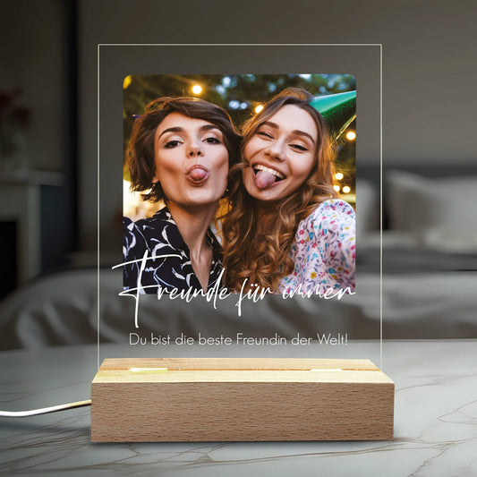 LED-Lampe mit Foto zweier Freundinnen und dem Text "Freunde für immer – Du bist die beste Freundin der Welt!"