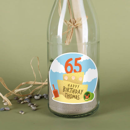Flaschenpost mit individuellen Geburtstags-Etikett "Sandkuchen" gestaltet