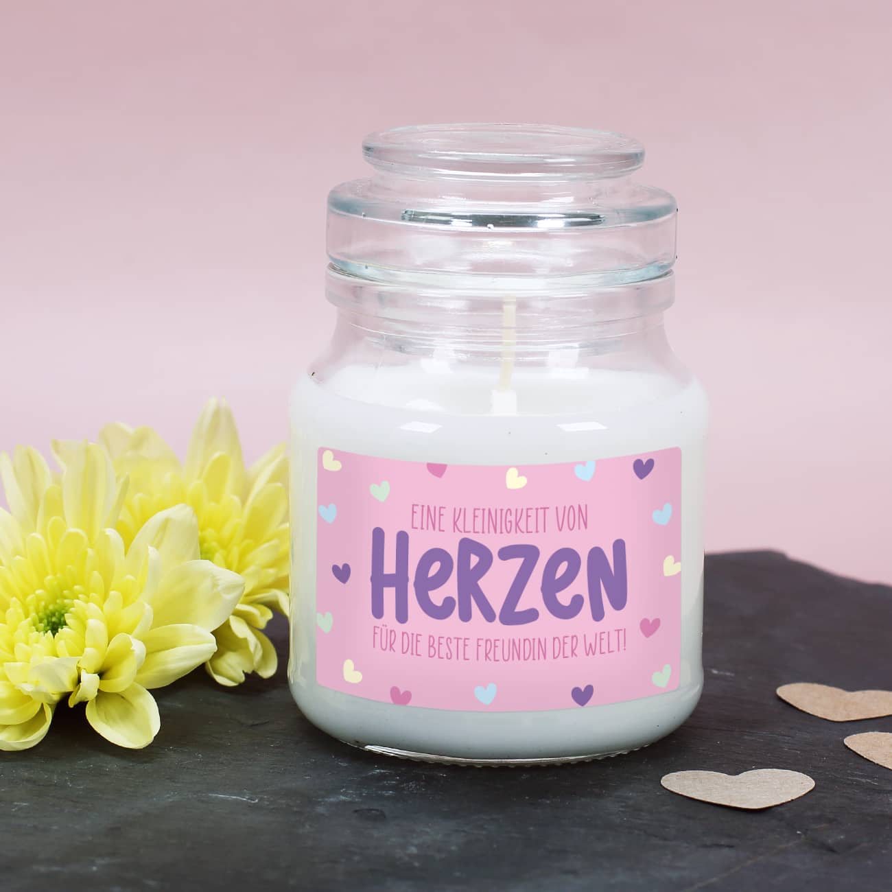Duftkerze im Glas mit personalisiertem "Eine Kleinigkeit von Herzen"-Etikett mit Text nach Wunsch