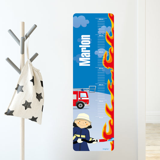 Wandtattoo mit Größenskala und Name