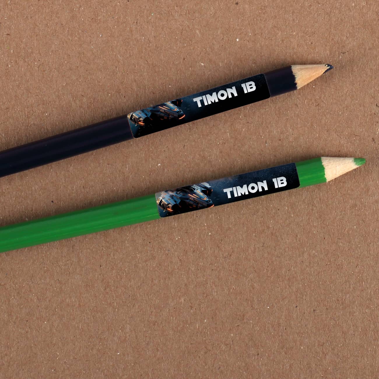 100 Namenssticker mit Raumschiff im Weltall