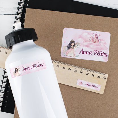Namensaufkleber für Mädchen mit Prinzessin Motiv auf Trinkflasche, Lineal und großem Etikett
