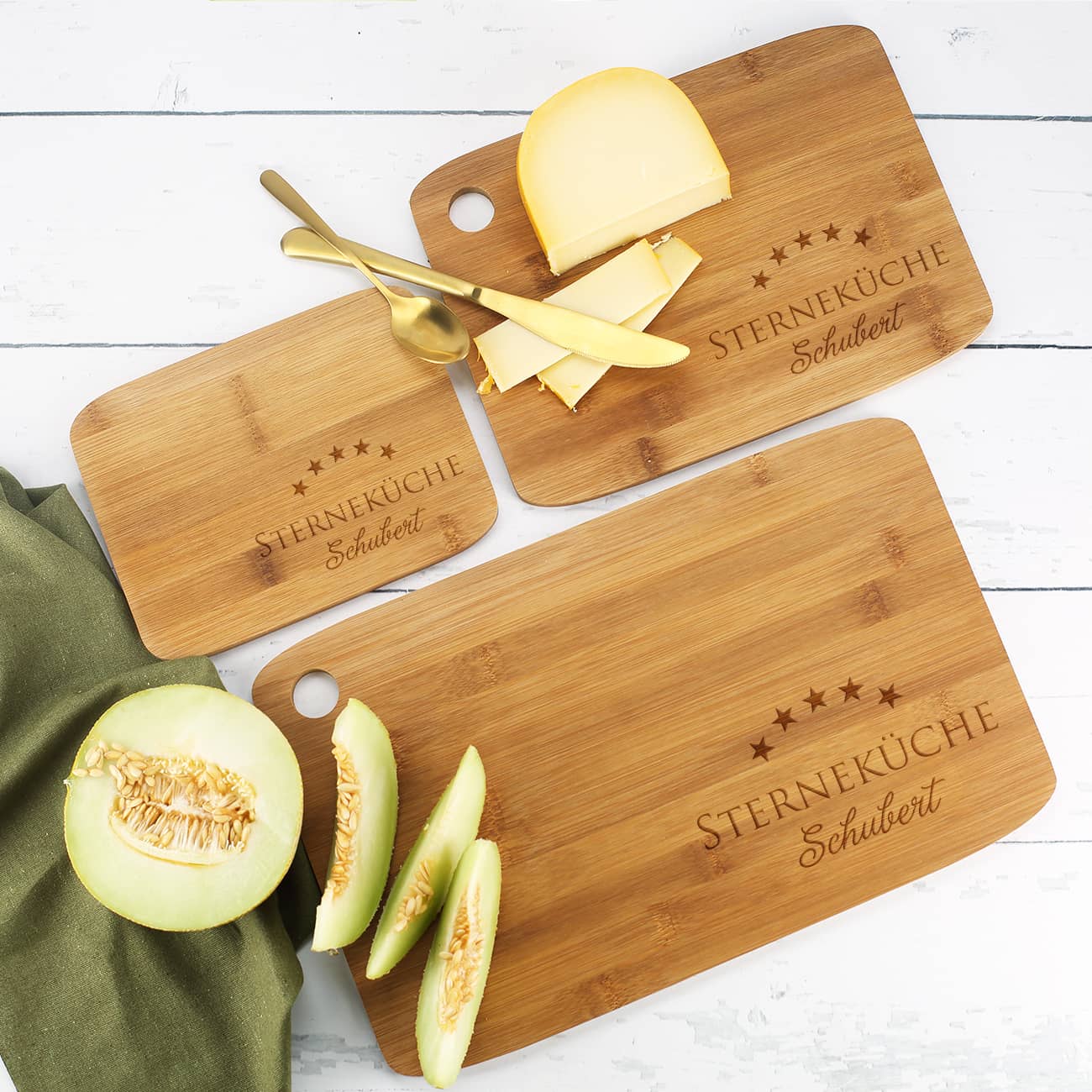 Bambusbrettchen im 3er Set mit Sterneküche Motiv und Namensgravur