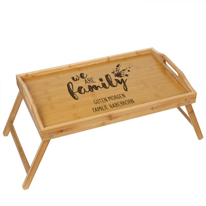 We are family - Bambustablett mit Tischfunktion persönlich graviert