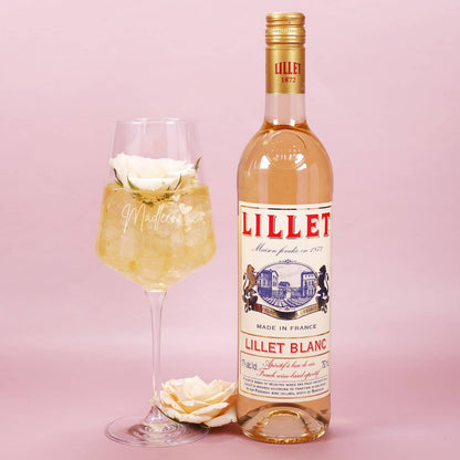 Lillet Blanc mit graviertem Glas