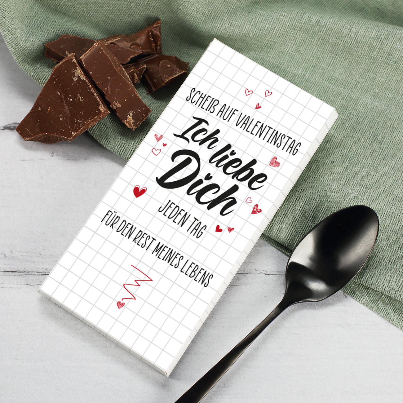 Whisky Set zum Valentinstag mit Glas und Schokolade