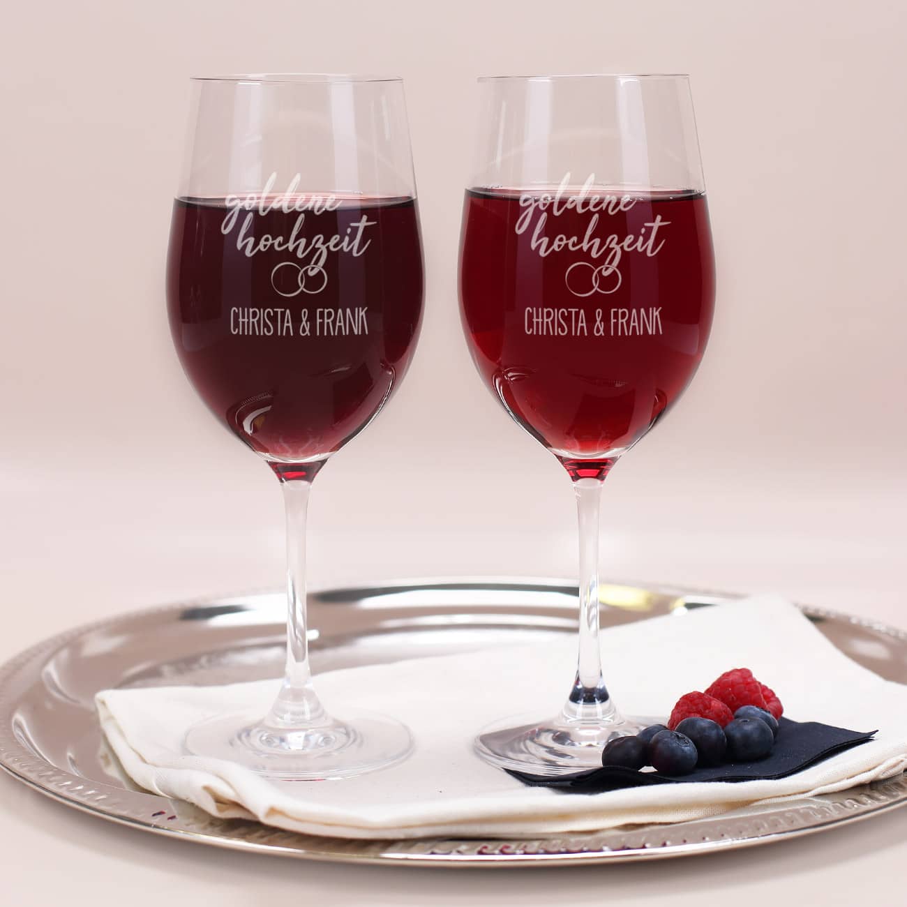 Goldene Hochzeit - Graviertes Geschenkset mit Weinflasche, Weingläsern und Weinbutler