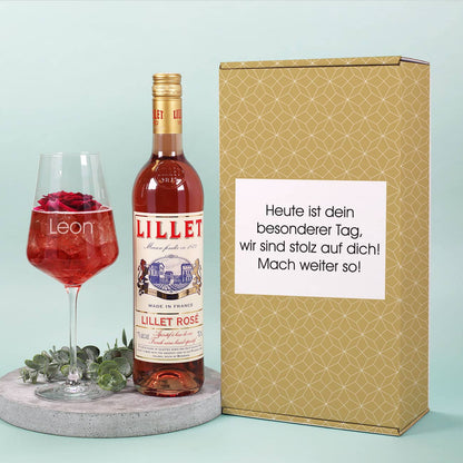 Lillet Geschenkset mit personalisiertem Glas & Geschenkverpackung mit individuellem Text