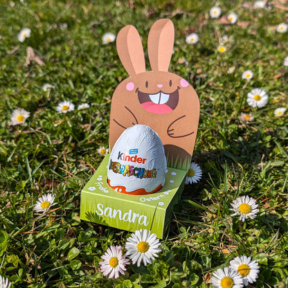 kleines Ostergeschenk - Überraschungsei mit Hasen-Verpackung und Name personalisiert