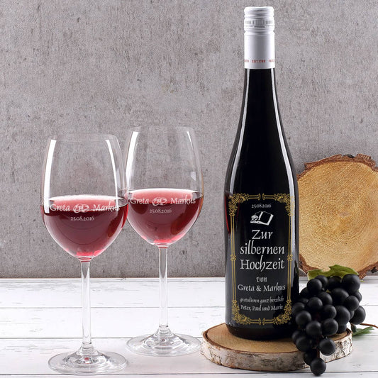Weinset zur Silberhochzeit mit Flasche und zwei Gläsern