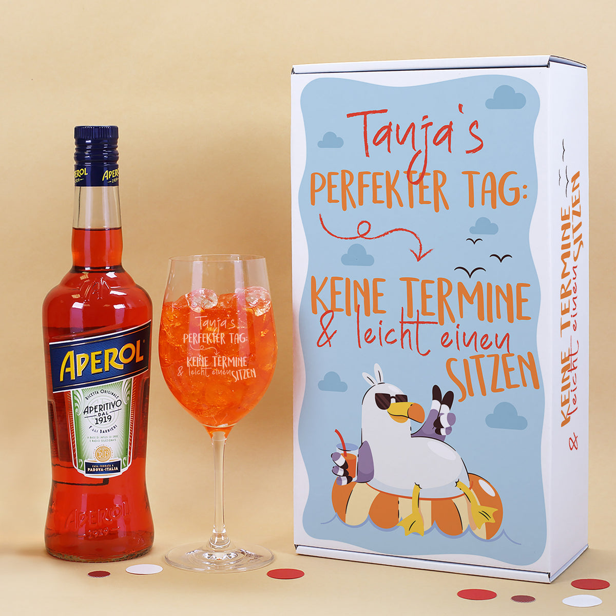 Geschenkset mit Aperol, graviertem Glas & Geschenkbox mit Möwen-Motiv – frontal fotografiert