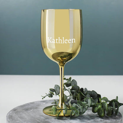 Trinkkelch mit goldener Lackschicht und Ihren Wunschnamen graviert