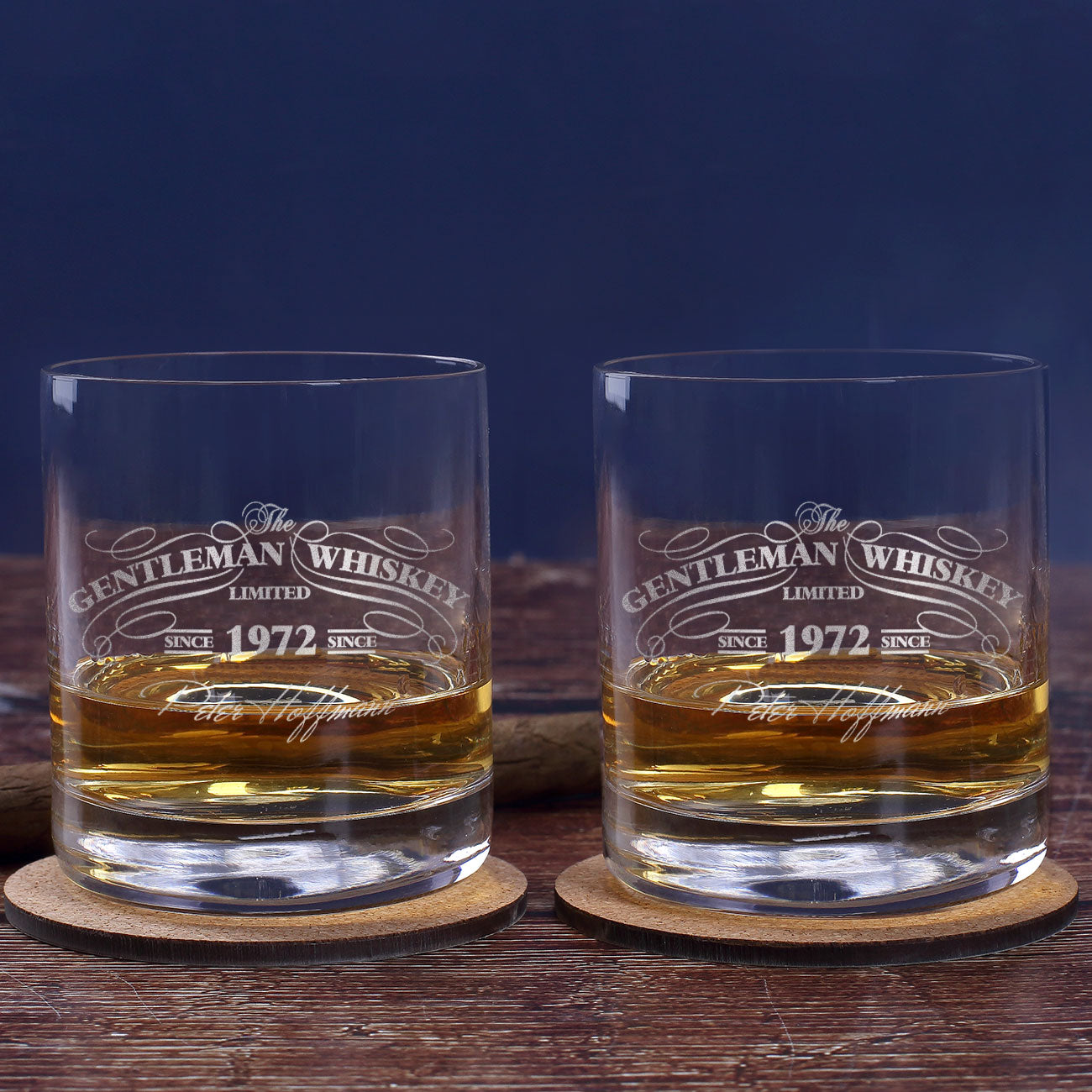 Worlds Favourite Whiskies Geschenkset mit gravierten Gläsern und bedruckter Holzkiste