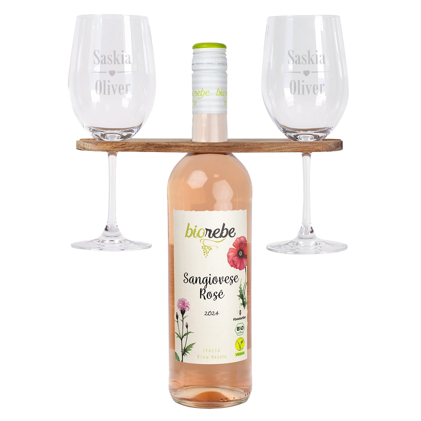 Biorebe Sangiovese Rosé 2024 mit gravierten Gläsern (Namen Saskia und Oliver) und Weinbutler aus Holz