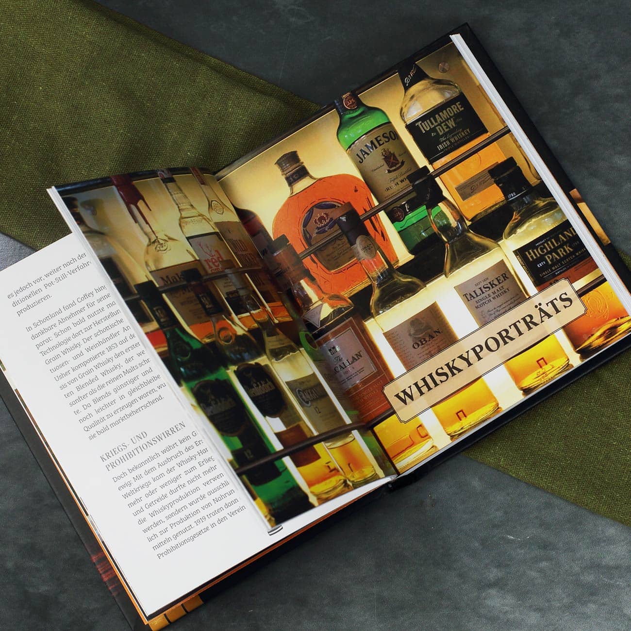 Buch mit allen wichtigen Informationen über Whisky